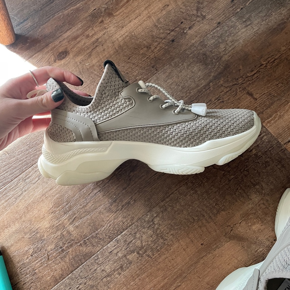 steve madden sneakers